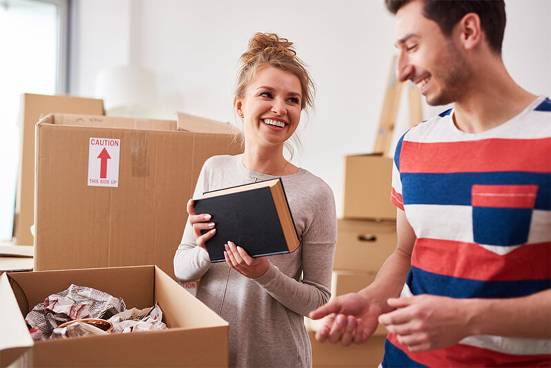 Couple with packing materials